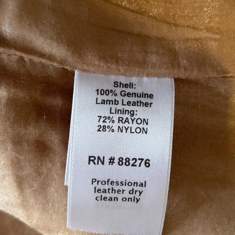 Ugg Australia Soft Pearl Beige Tibetan Mongolian Lamb Fur Vest in size XS/S, New - Picture 5 of 10